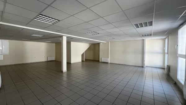 Offre de bureau rare en centre ville - A louer 214 m2 avec parkings (quartier Faubourg Bannier - Gare - Médiathèque)