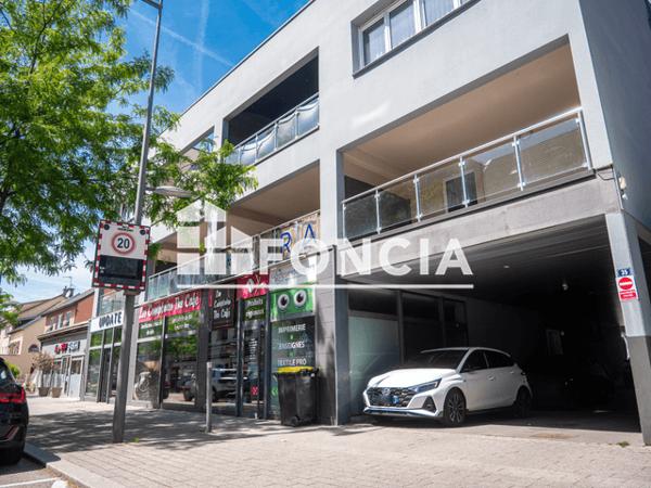 Location Local commercial 4 pièces 92.8 m² - Audincourt 25400