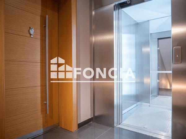 Location Local commercial 4 pièces 92.8 m² - Audincourt 25400