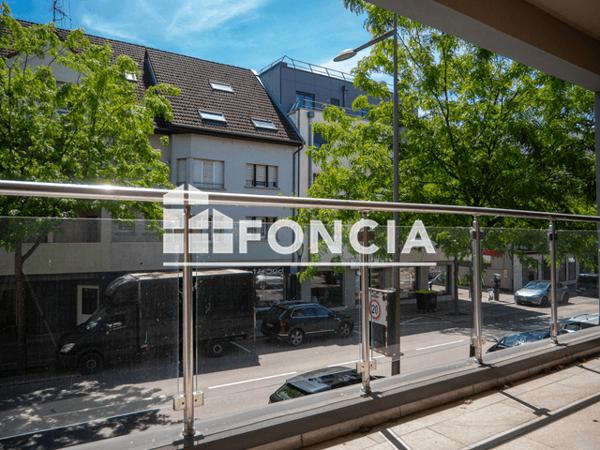 Location Local commercial 4 pièces 92.8 m² - Audincourt 25400