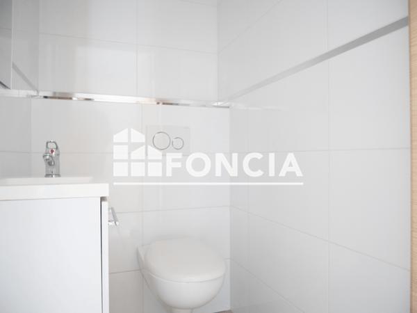 Location Local commercial 4 pièces 92.8 m² - Audincourt 25400