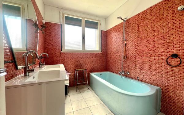 Maison à vendre    6 pièces • 165 m2 Limoges