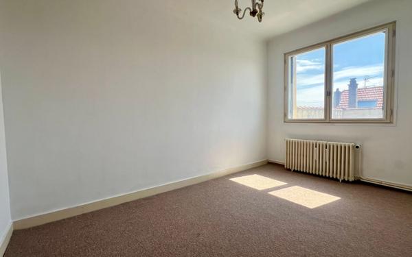 Maison à vendre    6 pièces • 165 m2 Limoges