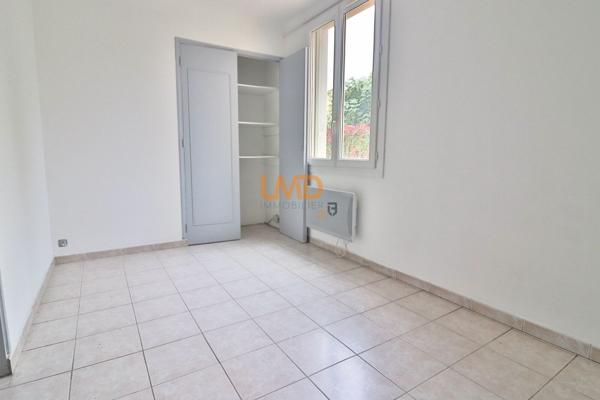 Brignoles: appartement climatisé T3 46m2 avec parking
