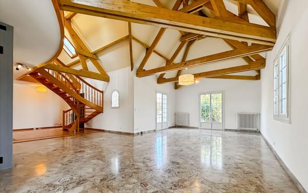 Maison à vendre    8 pièces •  Trélissac