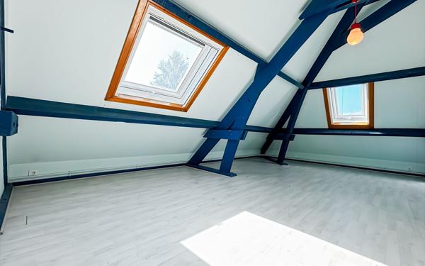 Maison à vendre    8 pièces •  Trélissac