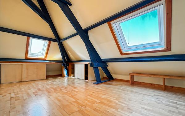 Maison à vendre    8 pièces •  Trélissac