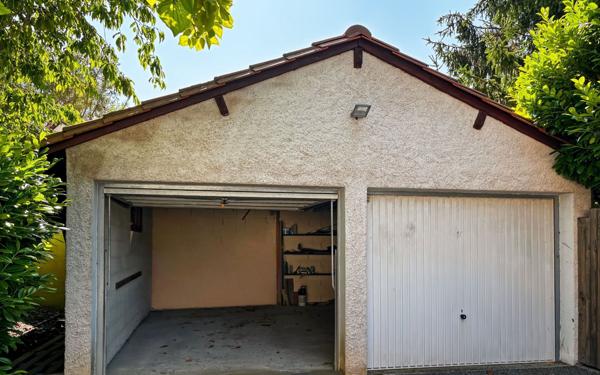 Maison à vendre    8 pièces •  Trélissac