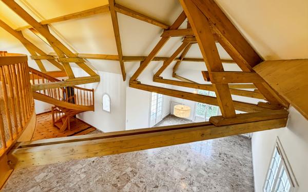 Maison à vendre    8 pièces •  Trélissac