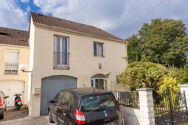 Maison Roissy En Brie 5 pièce(s) 97 m2