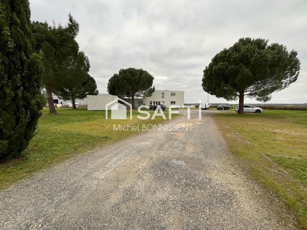 Immeuble de 600 m2 , Bureaux Moderne Clés en Main aux Portes de Bourges