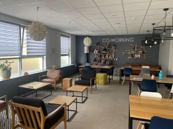 Bureaux proches du RER A, à louer, à Rueil-Malmaison