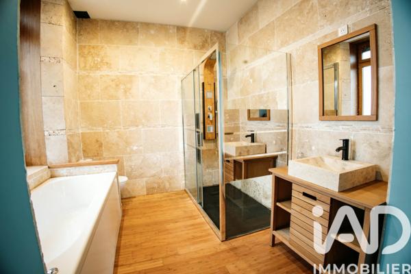 Maison à vendre 15 pièces 342 m² Merville