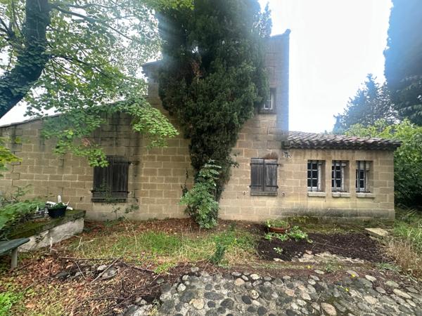 AIX EN PROVENCE- Proche AXIUM- Deux Maisons sur Parcelle de 7660 m2- Projet de rénovation totale