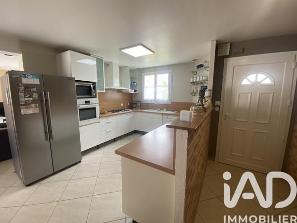 Maison à vendre 6 pièces 131 m² Nandy