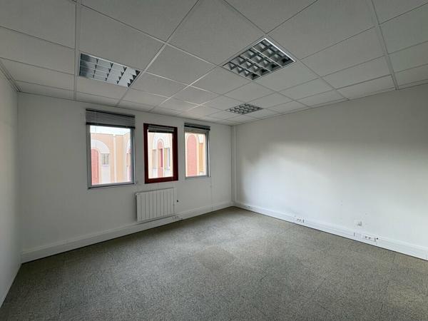 BUREAUX - A LOUER - PARC MIRANDE