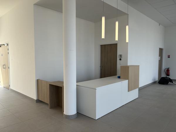 LOCATION BUREAUX SANTE ST NAZAIRE PARKING