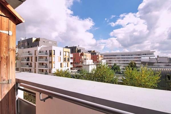 APPARTEMENT RUEIL-MALMAISON RUEIL SUR SEINE 3 PIECES 2 CHAMBRES 6ÈME ÉTAGE AVEC ASCENSEUR, BALCON ET PARKING 2 MIN DU RER