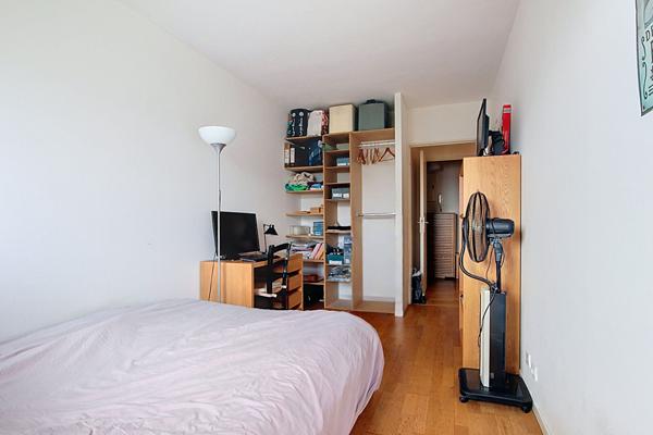 APPARTEMENT RUEIL-MALMAISON RUEIL SUR SEINE 3 PIECES 2 CHAMBRES 6ÈME ÉTAGE AVEC ASCENSEUR, BALCON ET PARKING 2 MIN DU RER