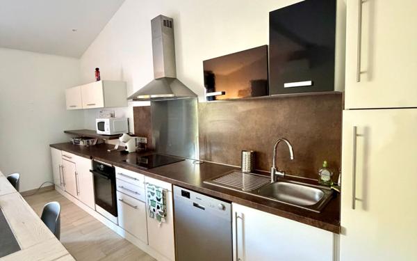 Maison à vendre    5 pièces • 135 m2 Biguglia