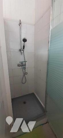 Dans un quartier calme et à proximité à pied des commerces et du centre ville.
Maison en brique...