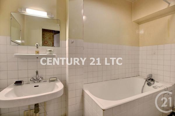 Appartement F3 à vendre  3 pièces - 68,82 m2 CHARENTON LE PONT - 94