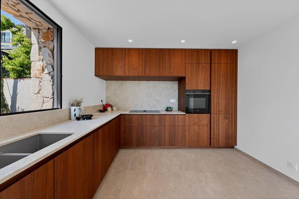 Vente Villa de luxe Roquebrune-Cap-Martin 5 Pièces 200 m²