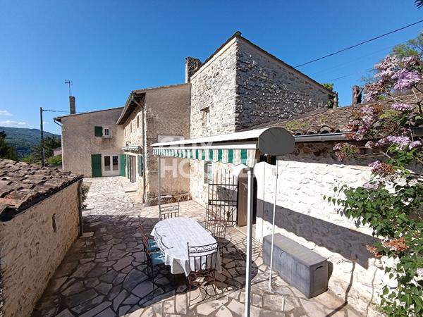 Coup de Coeur Assuré Maison en pierre idéalement située à SAINT-PERAY