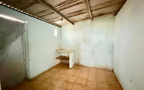 Maison à vendre    3 pièces •  Le Tampon