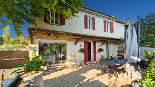 Maison Vedene 7 pièce(s) 200 m2     550 000