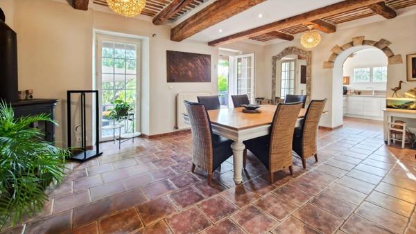 Maison Vedene 7 pièce(s) 200 m2     550 000