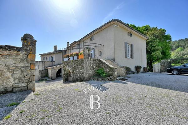 Anduze, Propriété 7 Chambres -  350 m² à vendre