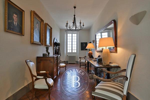 Anduze, Propriété 7 Chambres -  350 m² à vendre