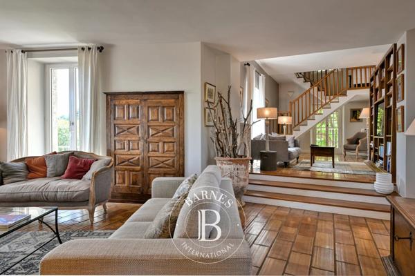 Anduze, Propriété 7 Chambres -  350 m² à vendre