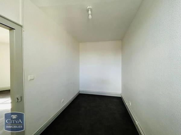 Appartement à louer 3 pièces 67.8m² Chartres (28000)