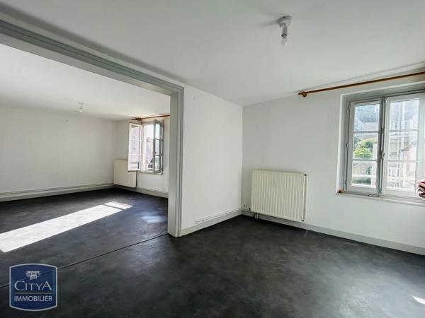 Appartement à louer 3 pièces 67.8m² Chartres (28000)