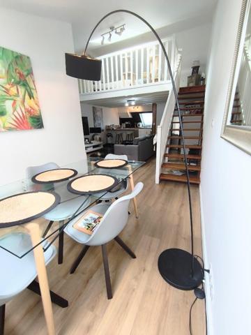 Concarneau, proche de toutes les commodités, duplex, refait à neuf, grande cave carrelée