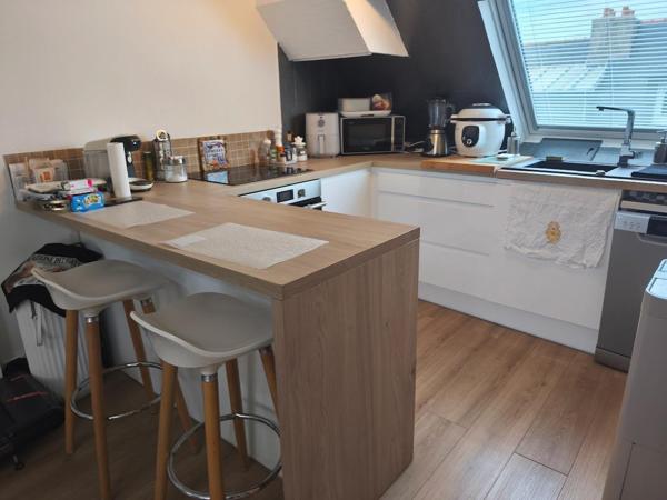 Concarneau, proche de toutes les commodités, duplex, refait à neuf, grande cave carrelée