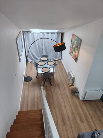 Concarneau, proche de toutes les commodités, duplex, refait à neuf, grande cave carrelée