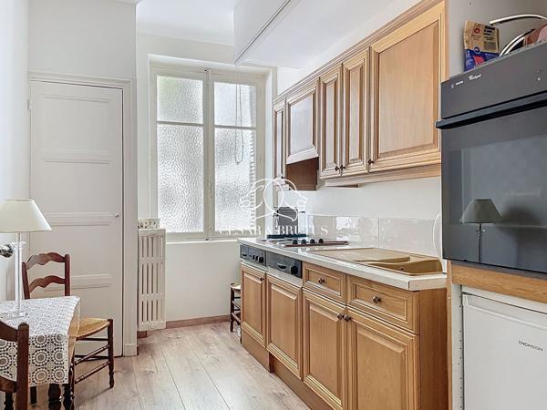 Lyon 6 : Proche Lycée du Parc, appartement T2 (48 m²)