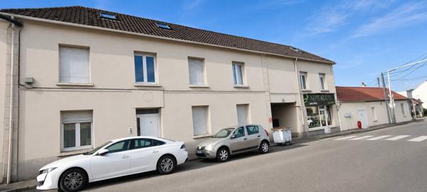 Vente                                                      Appartement
                        
                     3 pièces                      24 m2                     à Bornel