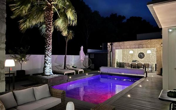 Maison à vendre    8 pièces • 200 m2 Agde