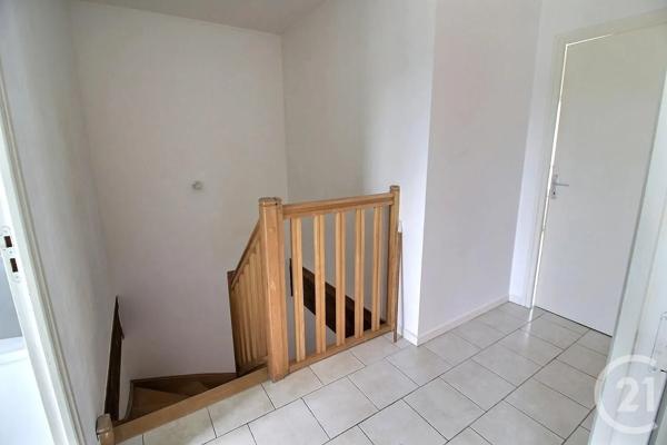 Maison à vendre  4 pièces - 95,20 m 2   CHATEAU THIERRY  - 02