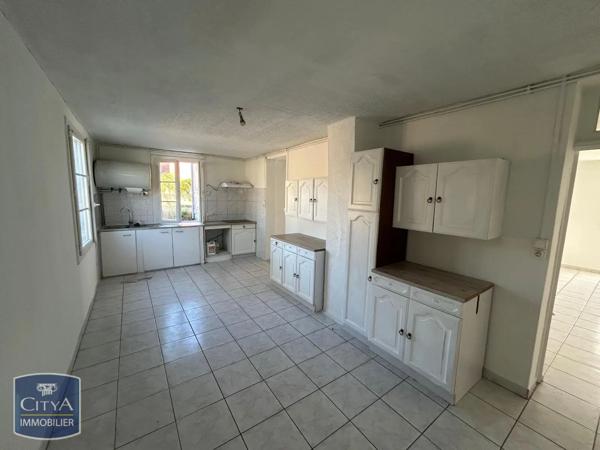 Maison à louer 3 pièces 95.77m² La Douze (24330)