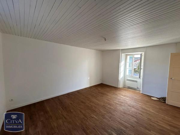 Maison à louer 3 pièces 95.77m² La Douze (24330)