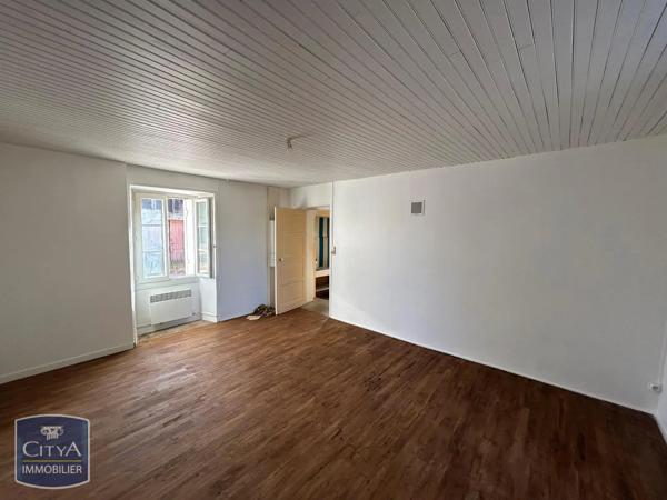 Maison à louer 3 pièces 95.77m² La Douze (24330)