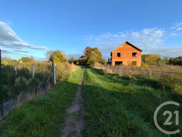 Terrain à vendre  2596 m 2   NOYON  - 60