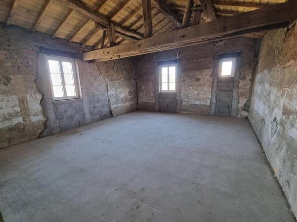 Appartement  4 pièces 100 m2 à aménager