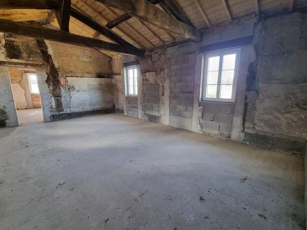 Appartement  4 pièces 100 m2 à aménager