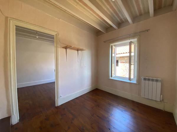 Maison avec dépendances